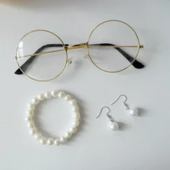 7 delar mormor peruk kostym set, mormor glasögon med pärlor armband, pärlhalsband, cosplay tillbehör för Mardi Gras Halloween (silvergrå peruk)><noscript><img width=