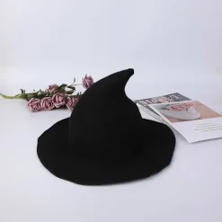 2025 Julgranskulor Halloween Häxhatt med Spetsig Topp Party Rolig Stikad Ullhatt><noscript><img width=