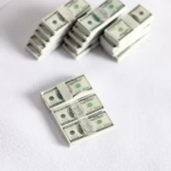 150 magiska rekvisita falska dollarvaluta leksakssedlar miniatyrer miniatyrer sedlar><noscript><img width=