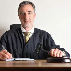 BRONZE 1 Set Klubba Och Ljudblock Set Domare Klubba Rekvisita Träklubba Och Block Set För Domare Advokater Och Auktionsförrättare Domartillbehör [BR] 24.00X8.50X3.80CM | Fyndiq> Tillbehör