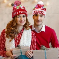 FMYSJ 4 st LED-upplysta julhattar - Festliga stickade vinterhattar med glitteraccenter, perfekta för vuxna och barn, jul- och nyårsfirande (FMY) Red Style | Fyndiq><noscript><img width=
