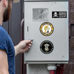 W 150 st roliga klistermärken för verktygslåda, hjälm, vinyldekaler för män, 100 % NYA [F]> Huvudbonader