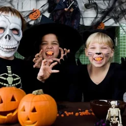 10 stycken Gnarly Teeth Gag Tänder Fula Falska Tänder Bob Tänder Vampyr Protes Tänder för Halloween Kostymfest Godis 10 Stilar (Klassisk Stil)> Tillbehör