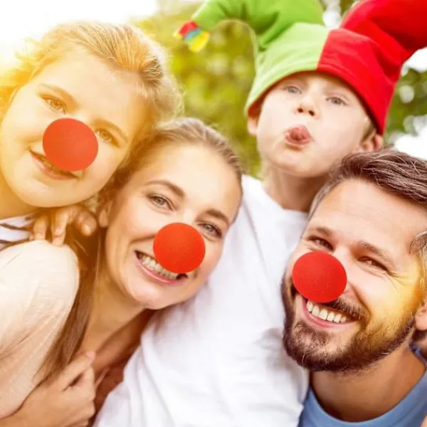 unbranded 60 stycken röda clownnäsor Cosplay Näsor Skum Näsor för Halloween Jul Karneval Kostymfest D> Tillbehör