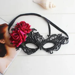 2 stycken sammetsrosmasker - Klassisk maskeradbal><noscript><img width=