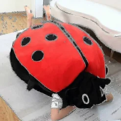 BraVärde 100cm Bärbara Insekts Plyschleksaker Nyckelpiga Fylld Kudde Rolig Fest Cosplay Docka Fylld Mjuk Plysch Sovkudde Barn Gåvor-lingling}><noscript><img width=