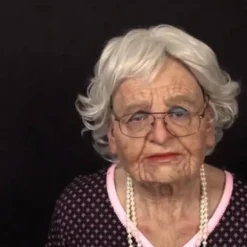 Gammal dam, rolig julmask bar huvud gammal latex huvudbonad Hal><noscript><img width=