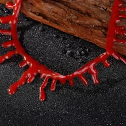 Halloween-prydnader, halsband, blodfläckade halsband, röda imitationsslående halsband><noscript><img width=