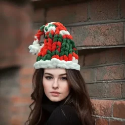 Julmössa, handgjord stickad mössa, vintermössa mjuk avslappnad varm stickad julmössa> Huvudbonader