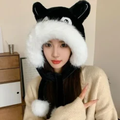 Plyschmössa Pälsmössa SVART> Huvudbonader