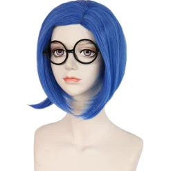 Skapa den perfekta melankoliska karaktärslooken med detta kompletta blå bob-perukset! Den livfulla korta stilen kommer med matchande><noscript><img width=