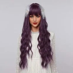 Rosröd vågig peruk. Lång lockig peruk med lugg för kvinnors kostym syntetisk full> Peruker