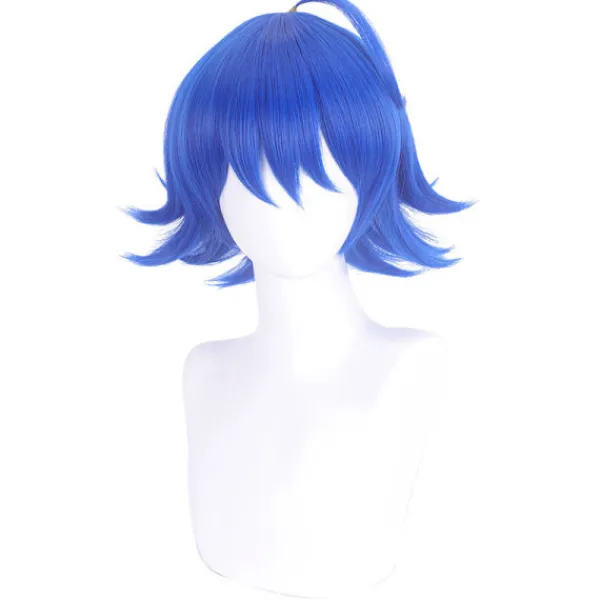 Studenterna i rummet är besatta av Suzuki. Cos peruker i th> Peruker