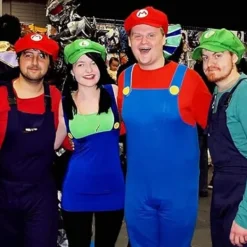 Super Mario-dräkt Luigi-hatt Mario Halloween-dräkt keps hängslen 4 handskar 14 mustascher 4 knappar Cosplay-dräkt karneval barn män kvinnor><noscript><img width=