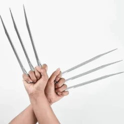 Superhjälte Wolverine-klor för vuxna - Set med 2 silverfärgade vargklor för Halloween Cosplay Rekvisita Kostymtillbehör (FMY)><noscript><img width=