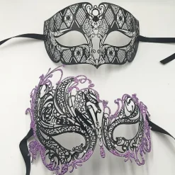 Svart Silver Guld Metall Filigran Laserskuren Par Venetiansk Maskeradmask Bröllop Balmask Halloween Maskerad Kostymmask Set Silver Klar Diamant | Fyndiq><noscript><img width=