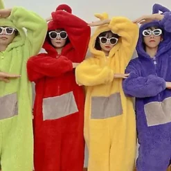 Unisex Cosplay Anime Teletubbies Kostymer Cosplay Pyjamas Vuxen Pyjamas Djur Sovkläder Jumpsuit Halloween Damklänning Hombre(M Gul)><noscript><img width=