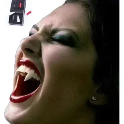 Maskeradjätten.se Vampyrtänder 2,6 cm 2-pack med blodampuller Halloween one size> Tillbehör