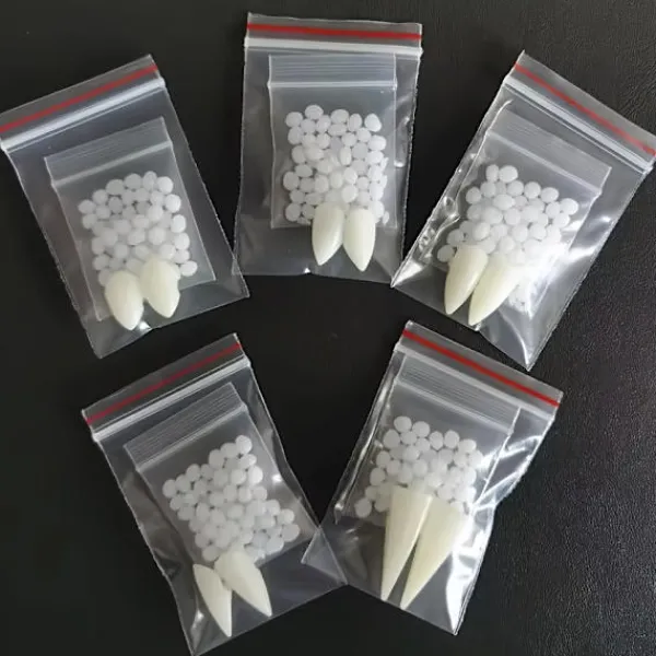 FMYSJ Vampyrtänder Kit - DIY Cosplay Tänder med Starkt Lim för Säker Passform, Perfekt för Halloween, Dödens Dag, Festdekorationer och Co (FMY) | Fyndiq> Tillbehör