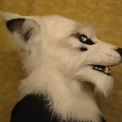 Varulvsmask med glödande ögon, rörliga öron och käkar för Halloween Cosplay-fest><noscript><img width=